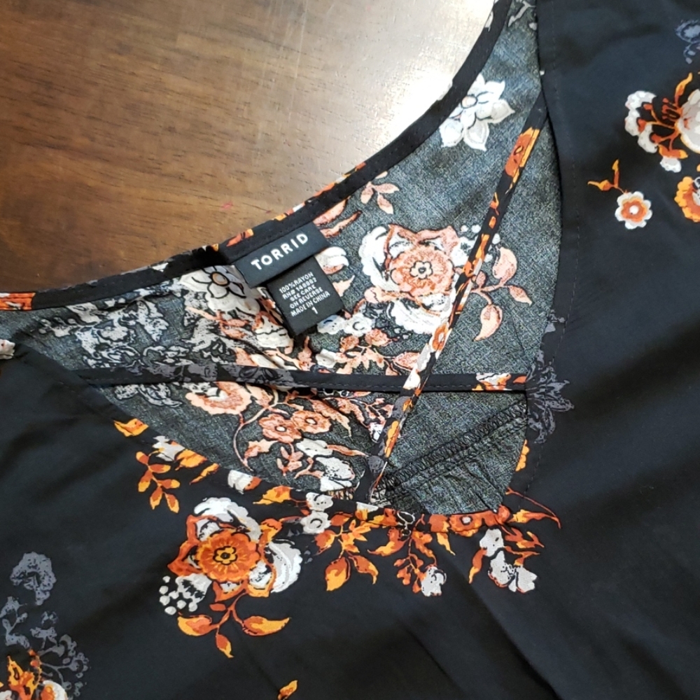 Torrid Tunic - Picture 4 of 4